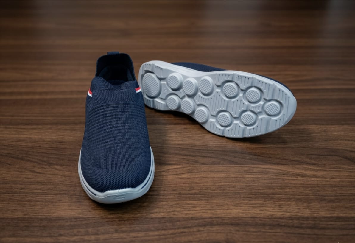 Gents Comfortable Slip-On Jogger Shoes  YZ30-25